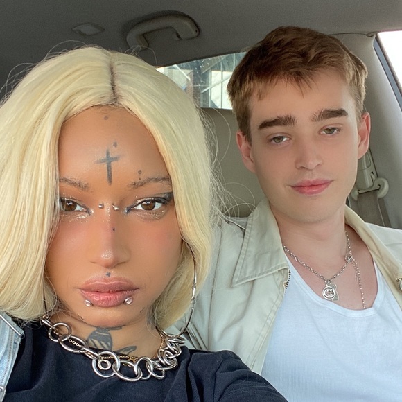 Meet your Posher, Racquel - Picture 5 of 8